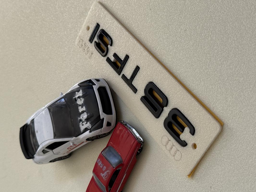 Audi 35 TFSI Piano Black Bagaj Yazısı 3M 3D ABS