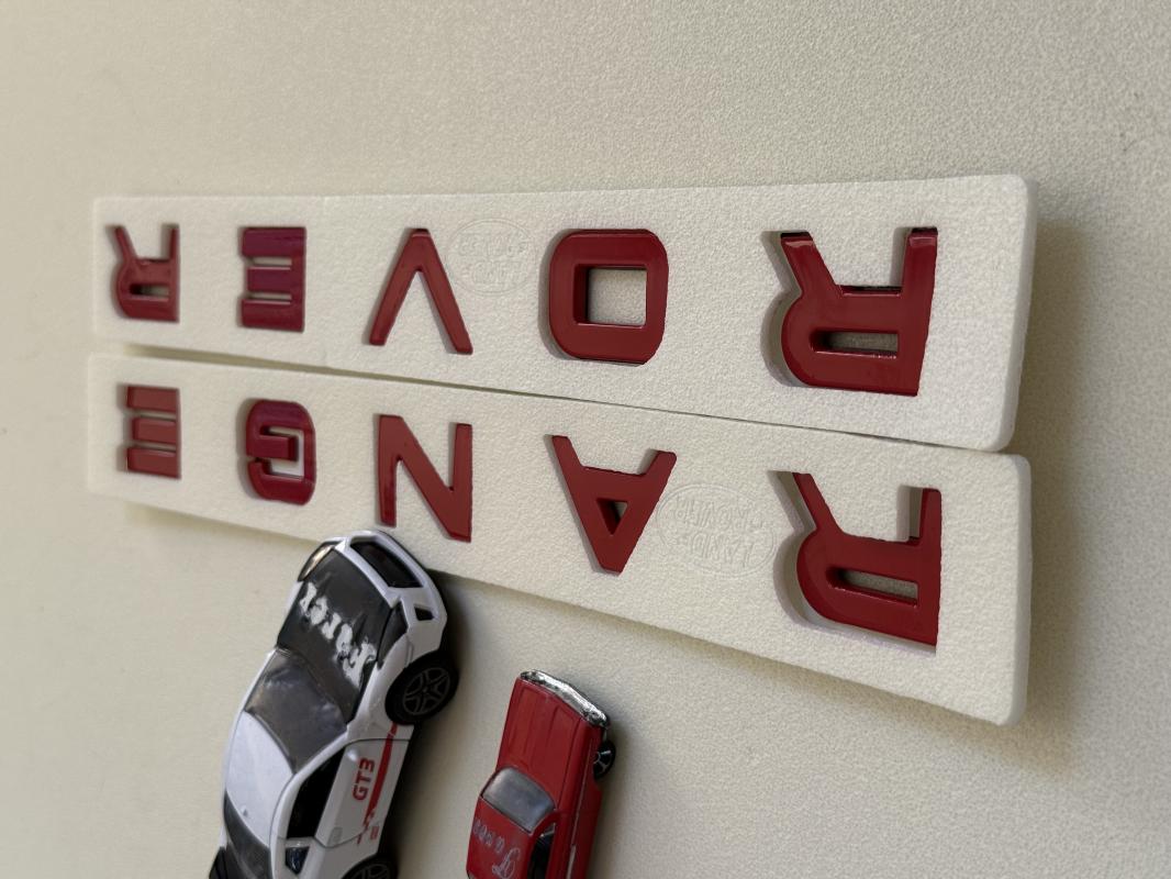 Range Rover Kırmızı Bagaj Yazısı 3M 3D ABS