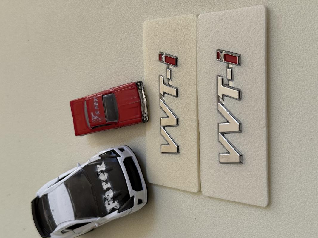 Toyota Vvt-i Çamurluk Yazısı Seti 3M 3D ABS