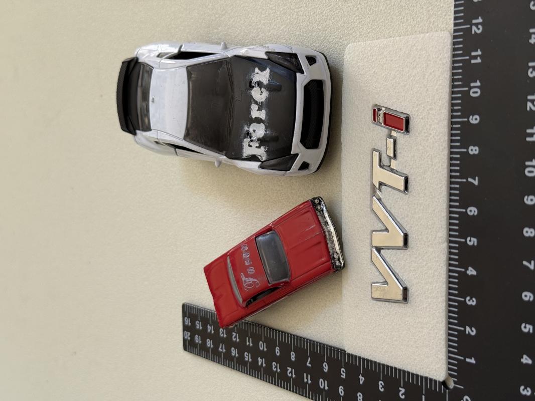 Toyota Vvt-i Çamurluk Yazısı 3M 3D ABS