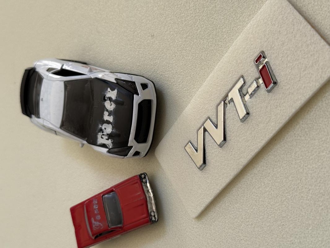 Toyota Vvt-i Çamurluk Yazısı 3M 3D ABS