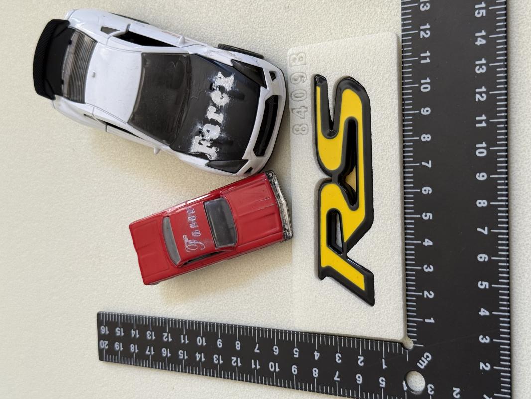 RS Sarı-Piano Black Bagaj Yazısı 3M 3D ABS