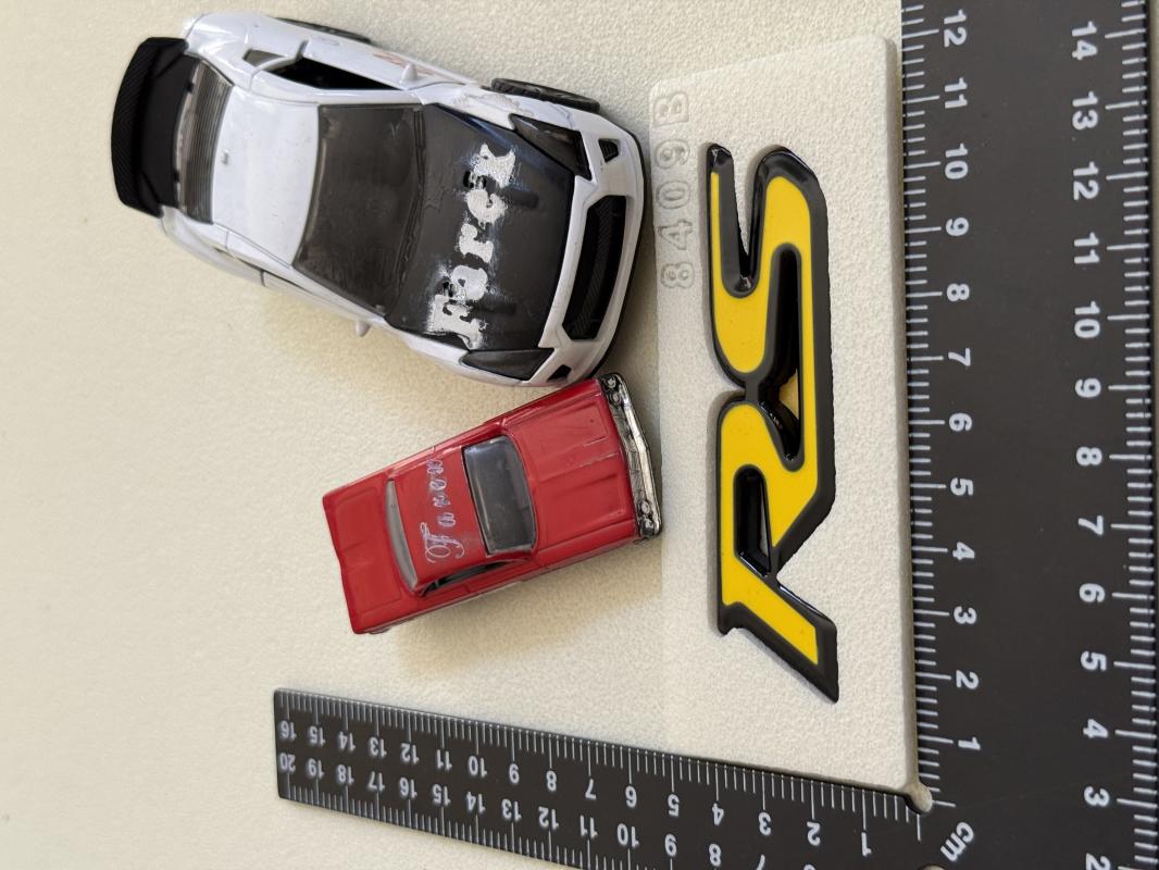 RS Sarı-Piano Black Bagaj Yazısı 3M 3D ABS