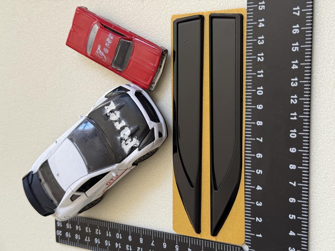 Piano Black Bıçak Çamurluk Arması Tüm Araçlara Uygun 3M 3D ABS