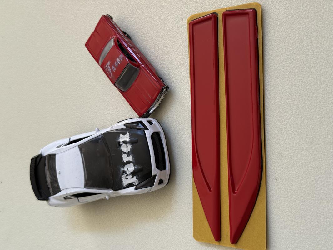 Kırmızı Bıçak Çamurluk Arması Tüm Araçlara Uygun 3M 3D ABS
