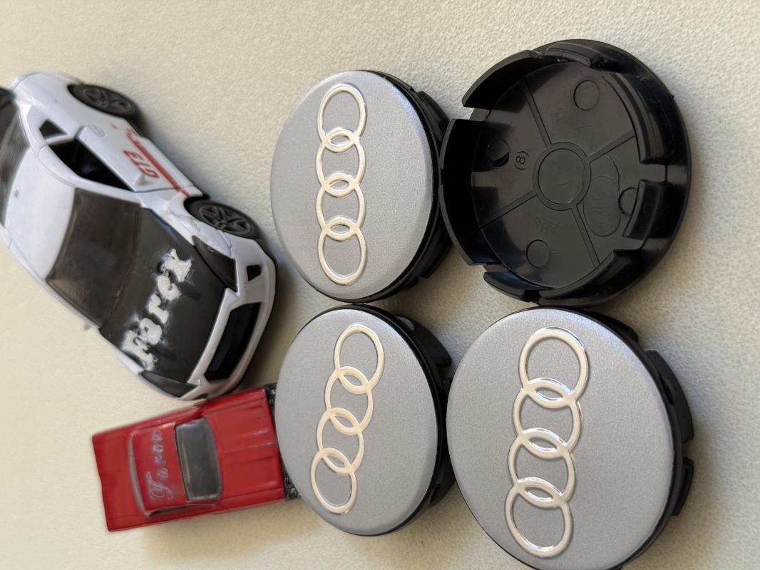 Audi Gri Jant Kapak Arması Seti 4’lü 3M 3D ABS