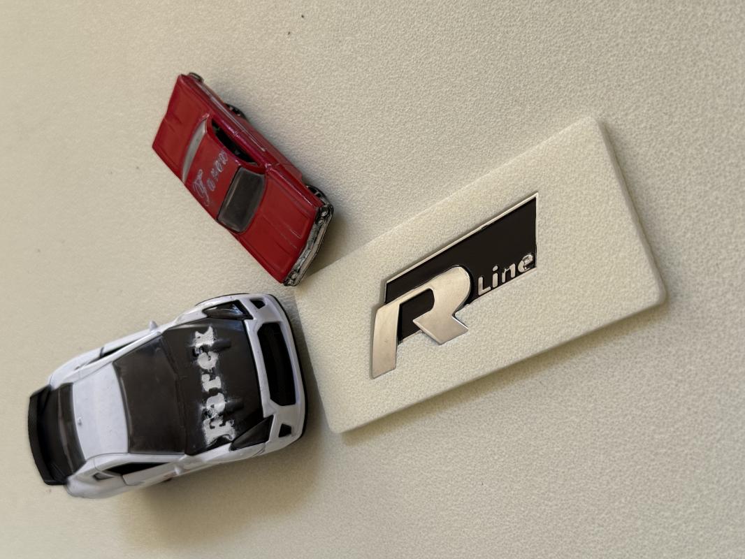 Volkswagen R Line Piano Black Bagaj Yazısı 3M 3D ABS