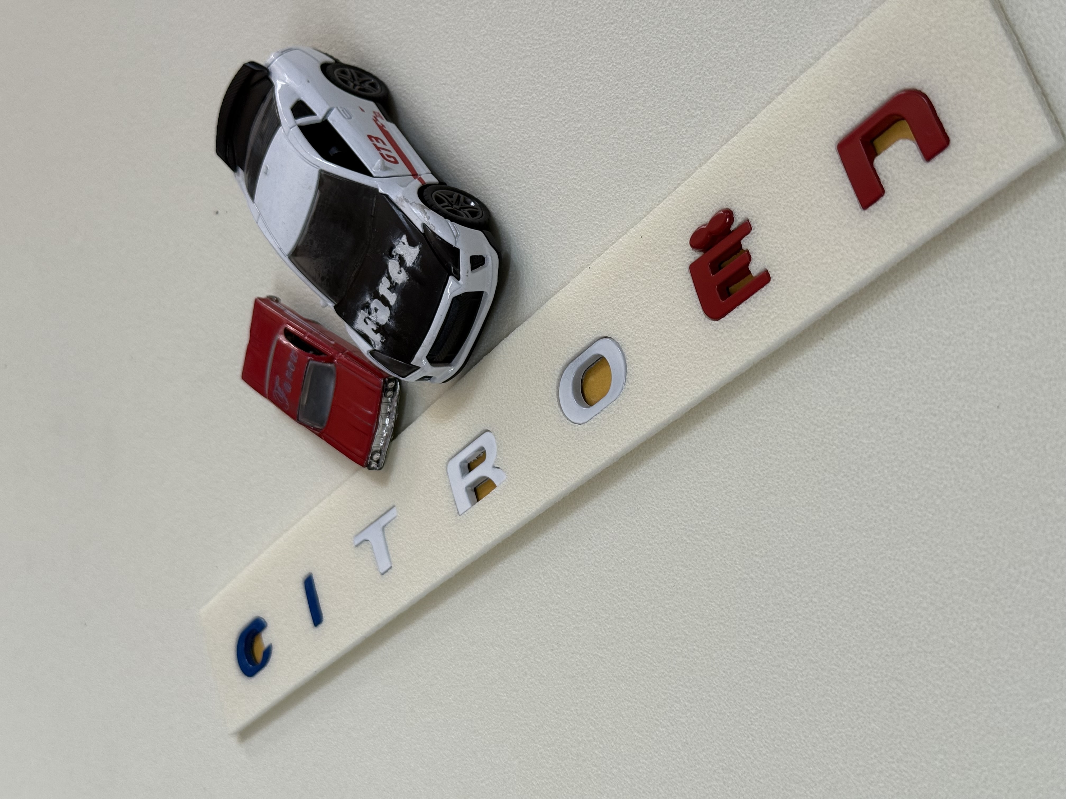 Citroen Boşluklu Özel Tasarım French Style Bagaj Yazısı Üç Renk 3M 3D ABS