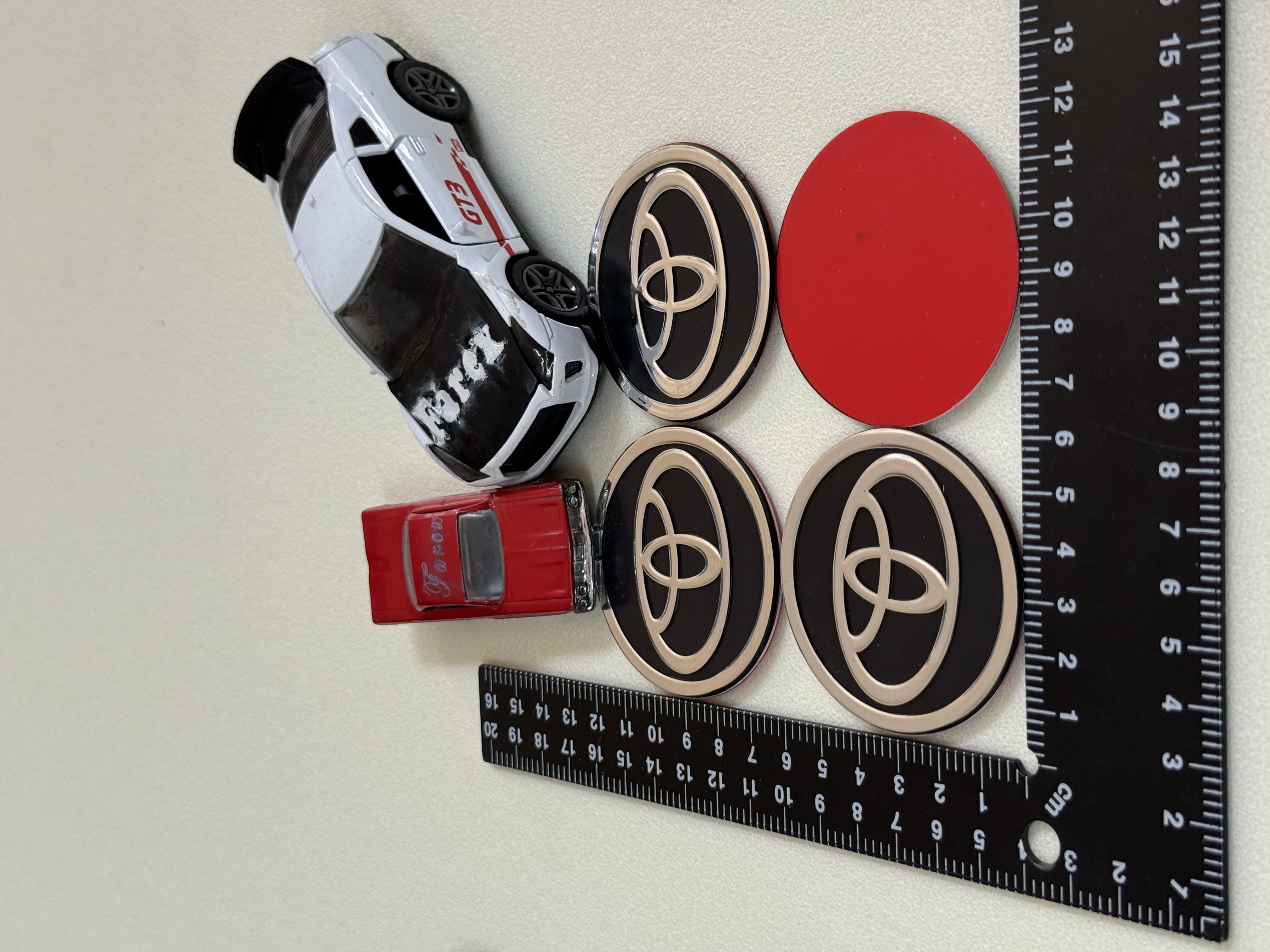 Toyota Piano Black Jant Arması Sticker Seti 4’lü 3M 3D ABS