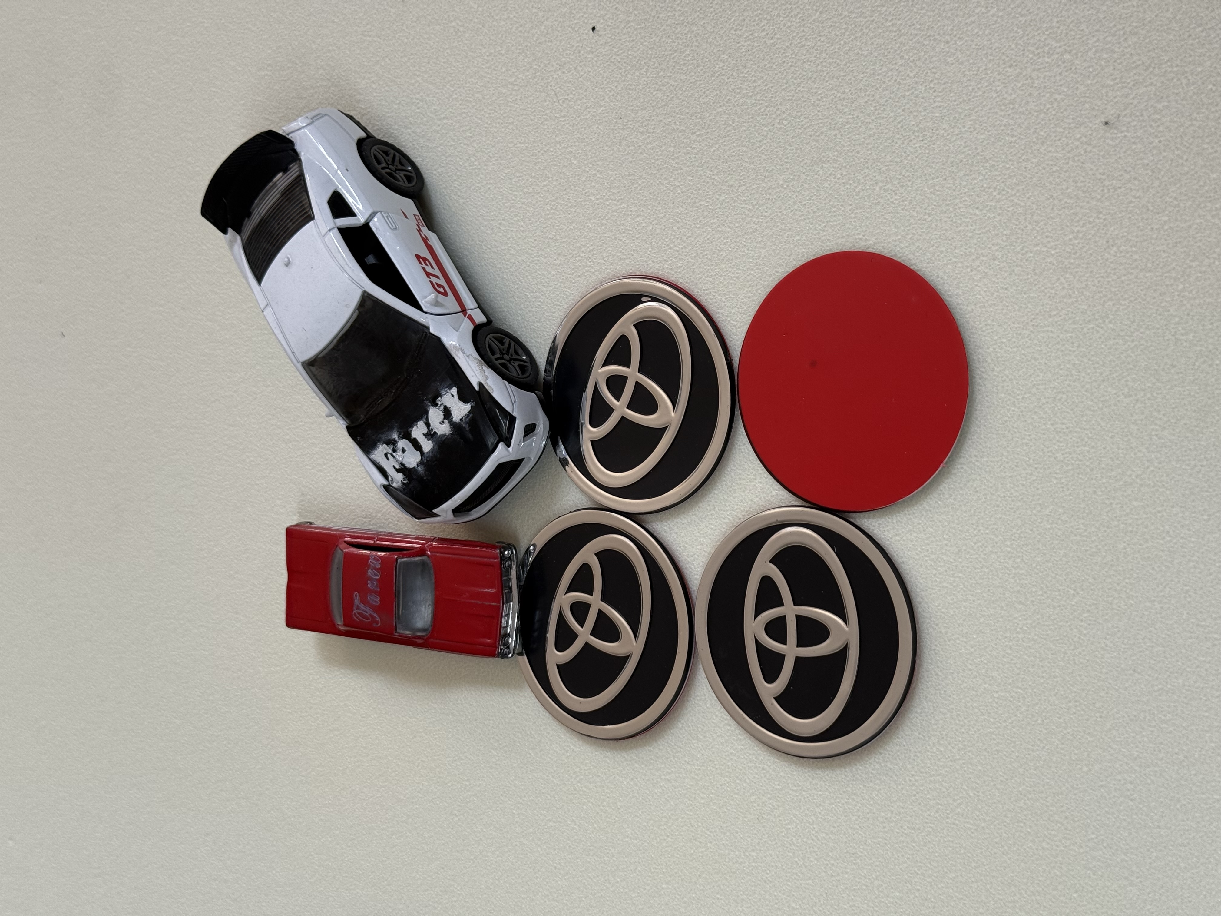 Toyota Piano Black Jant Arması Sticker Seti 4’lü 3M 3D ABS