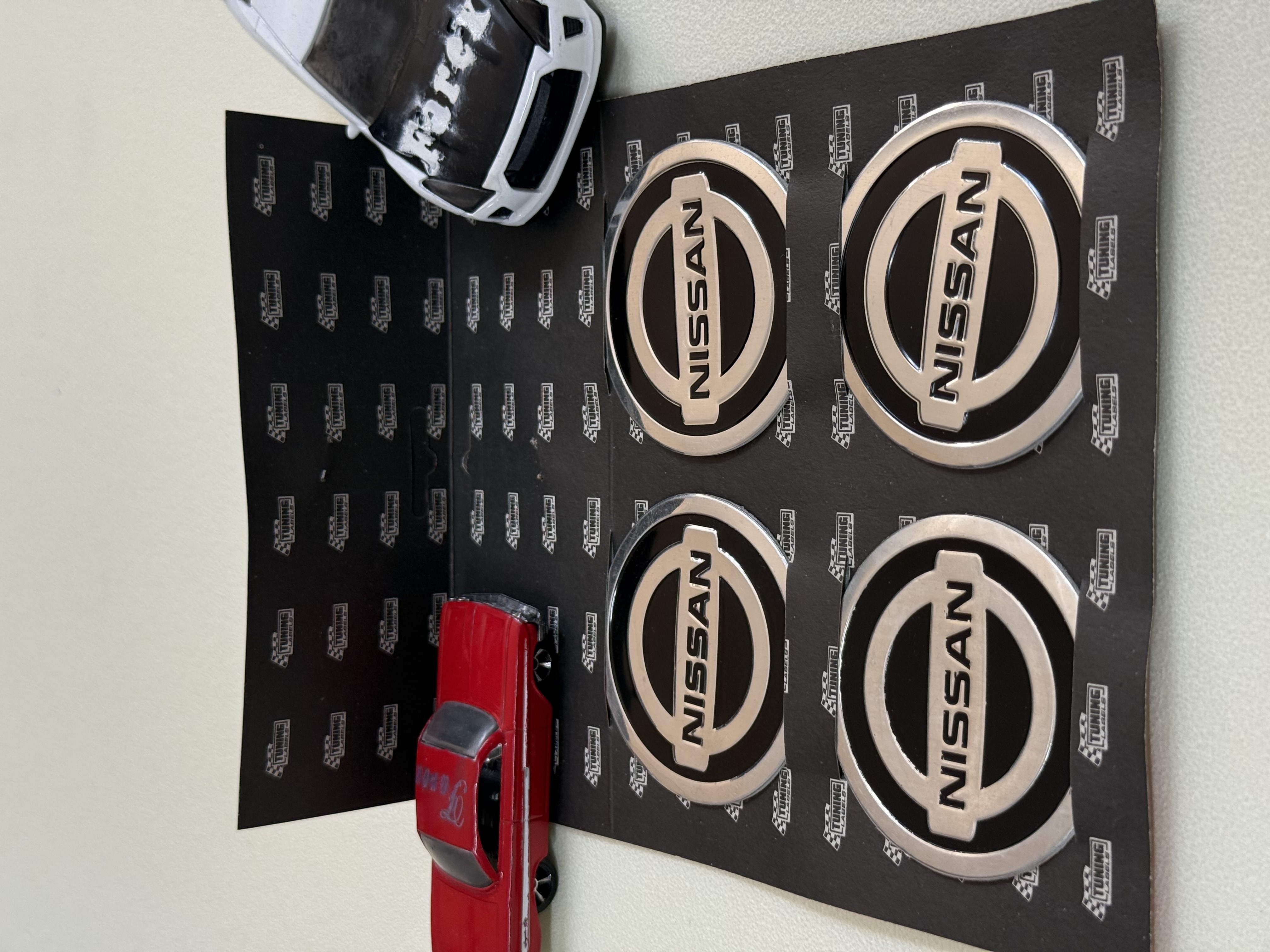 Nissan Piano Black Jant Arması Sticker Seti 4’lü 3M 3D ABS