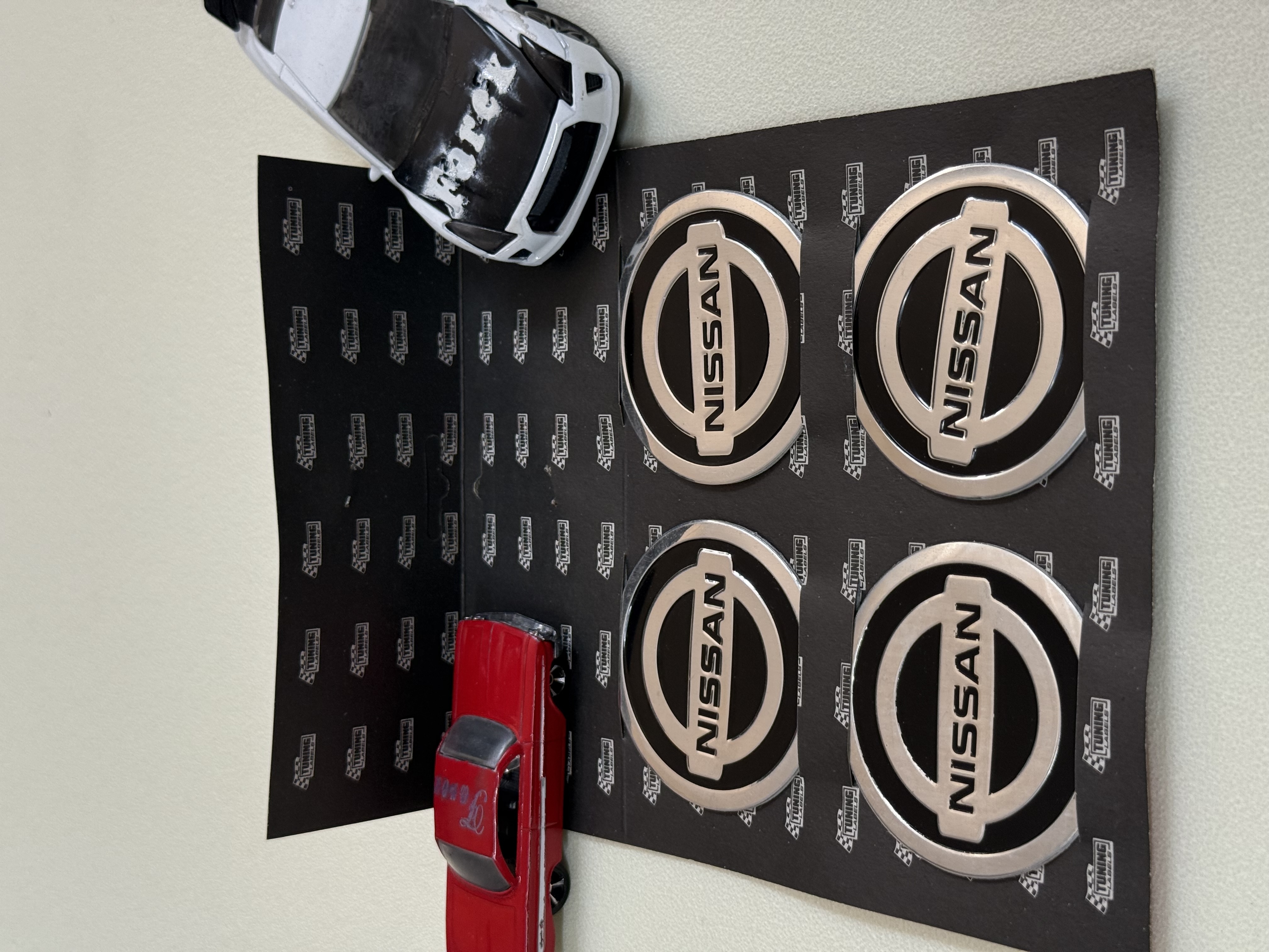 Nissan Piano Black Jant Arması Sticker Seti 4’lü 3M 3D ABS