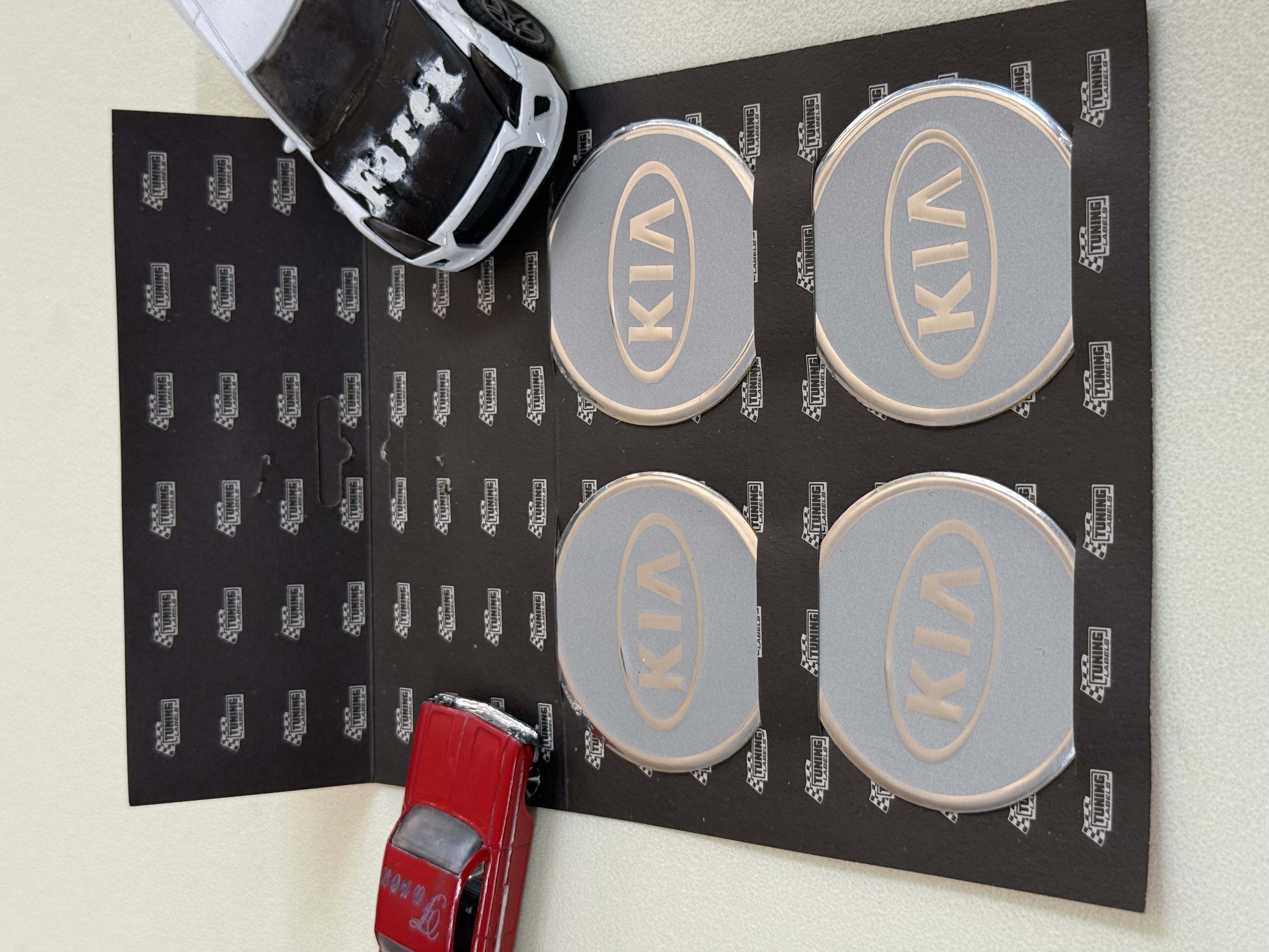 Kia Gri Jant Arması Sticker Seti 4’lü 3M 3D ABS