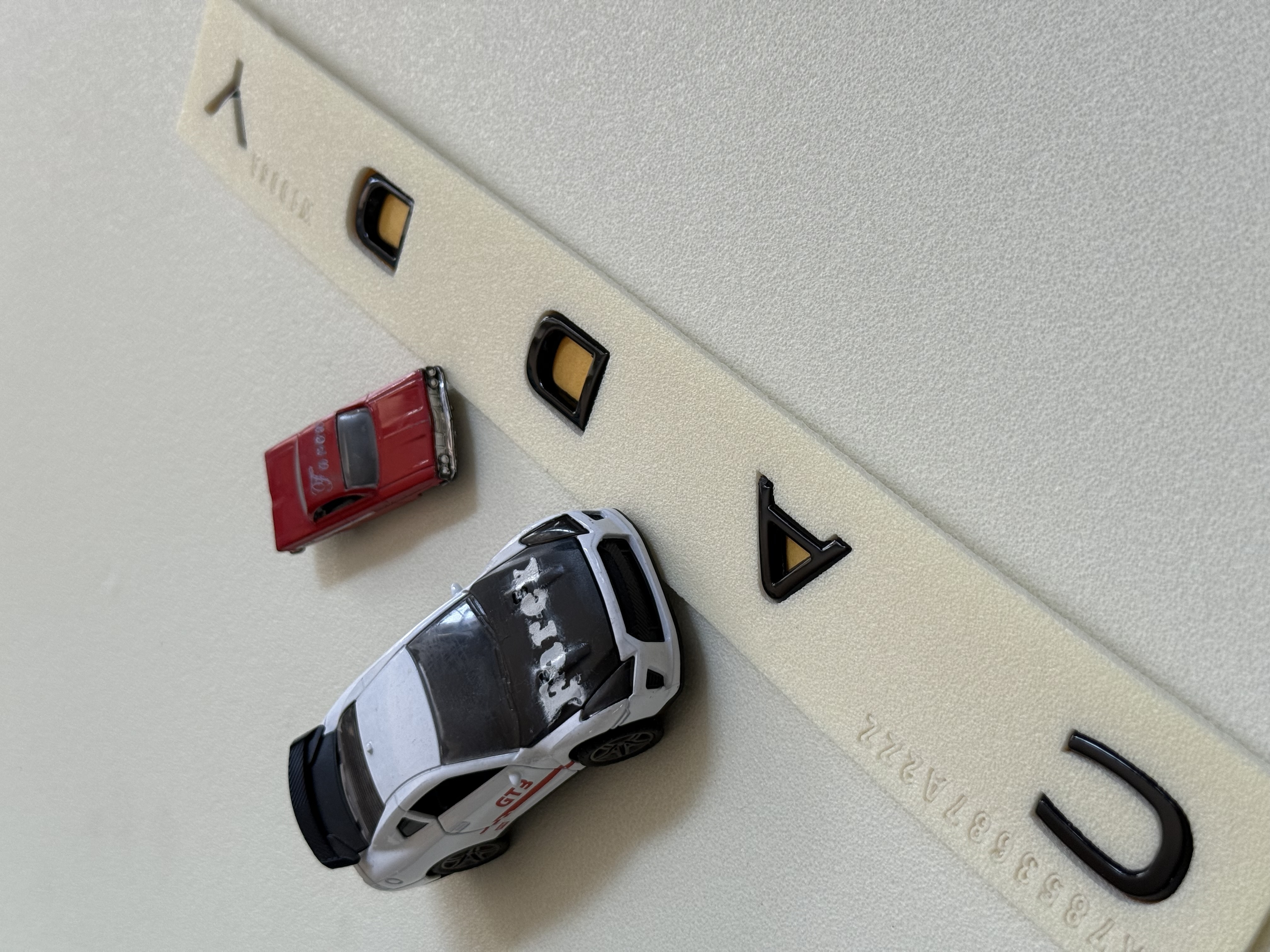 Volkswagen R Büyük Boy Bagaj Arması Yeni Nesil Tüm Araçlara Uygun