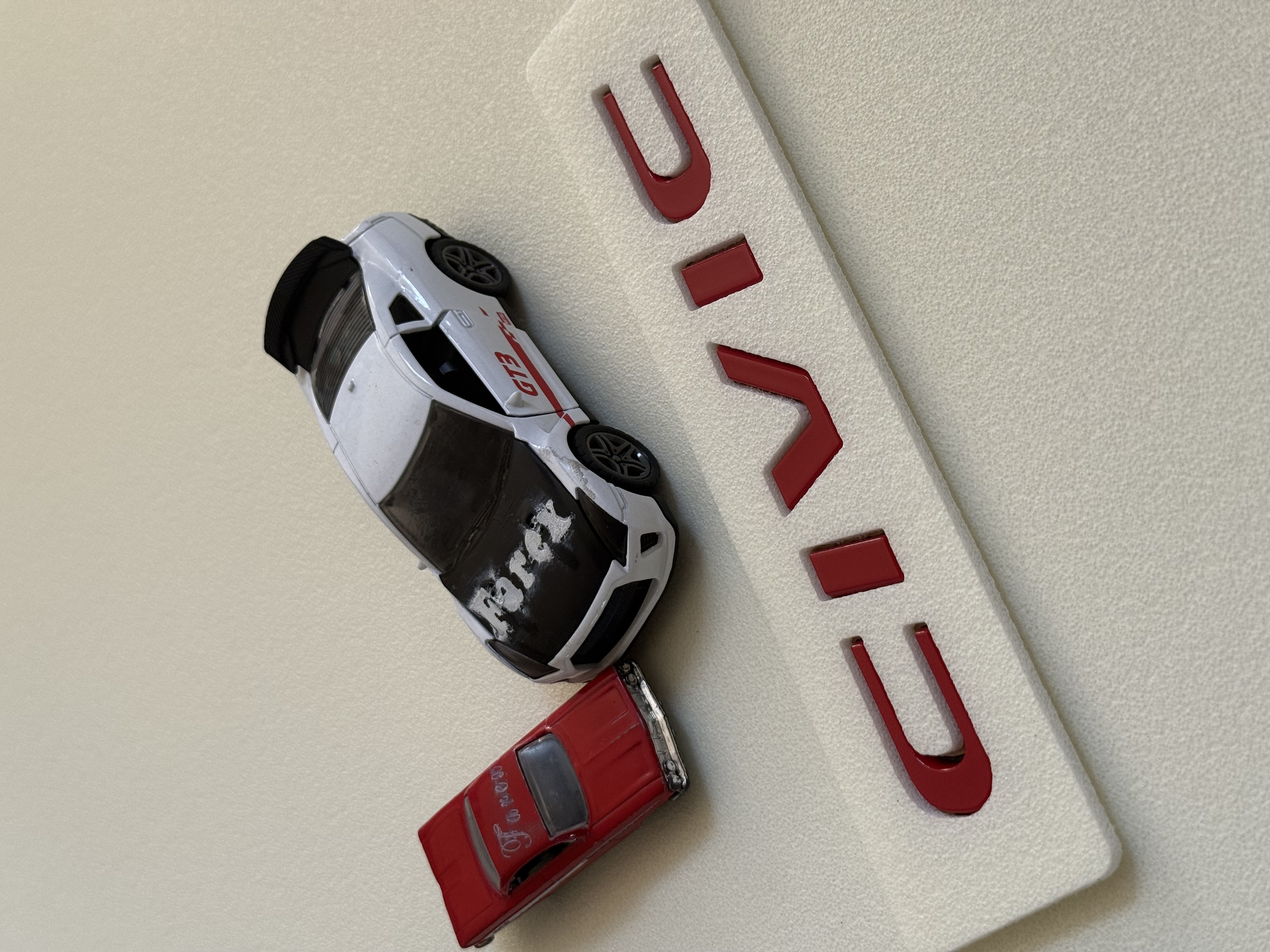 Honda Civic Kırmızı Bagaj Yazısı 3M 3D ABS