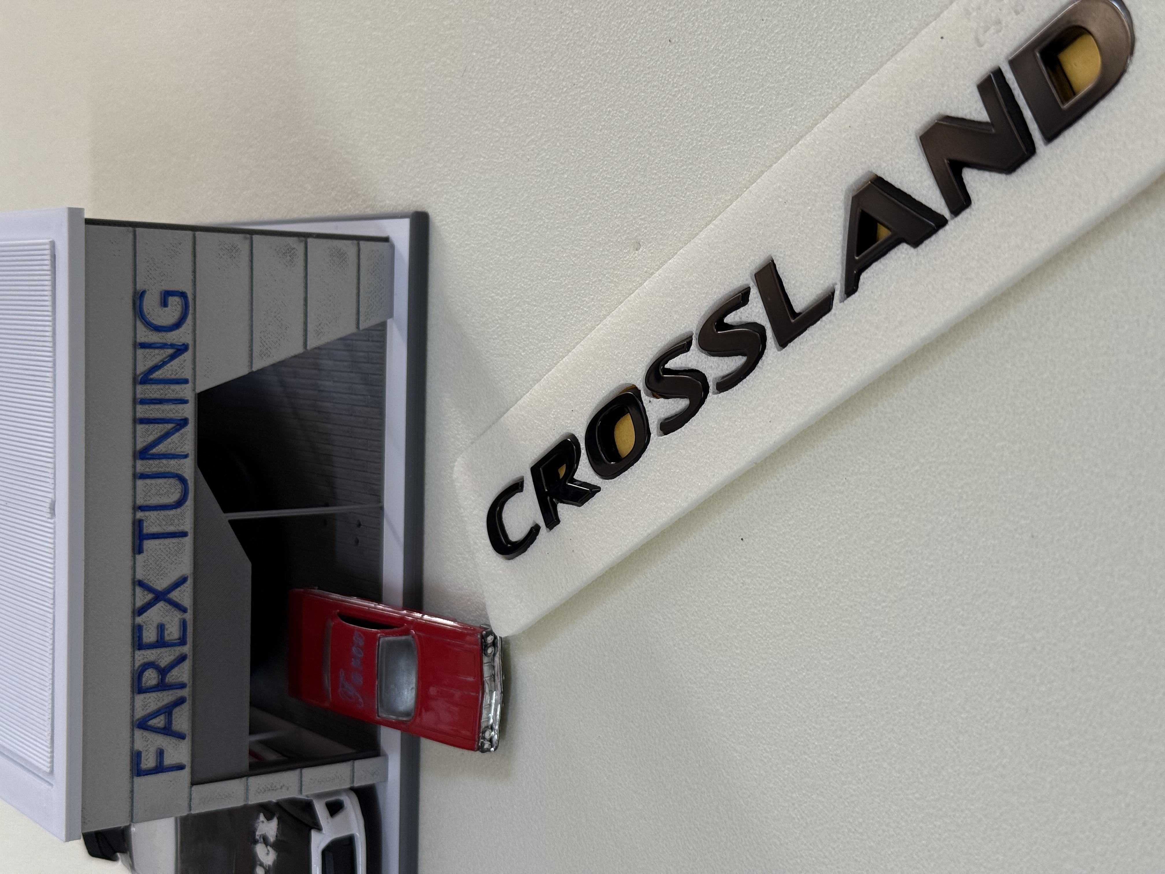 Opel Crossland  Piano Black Bagaj Yazısı 3M 3D ABS