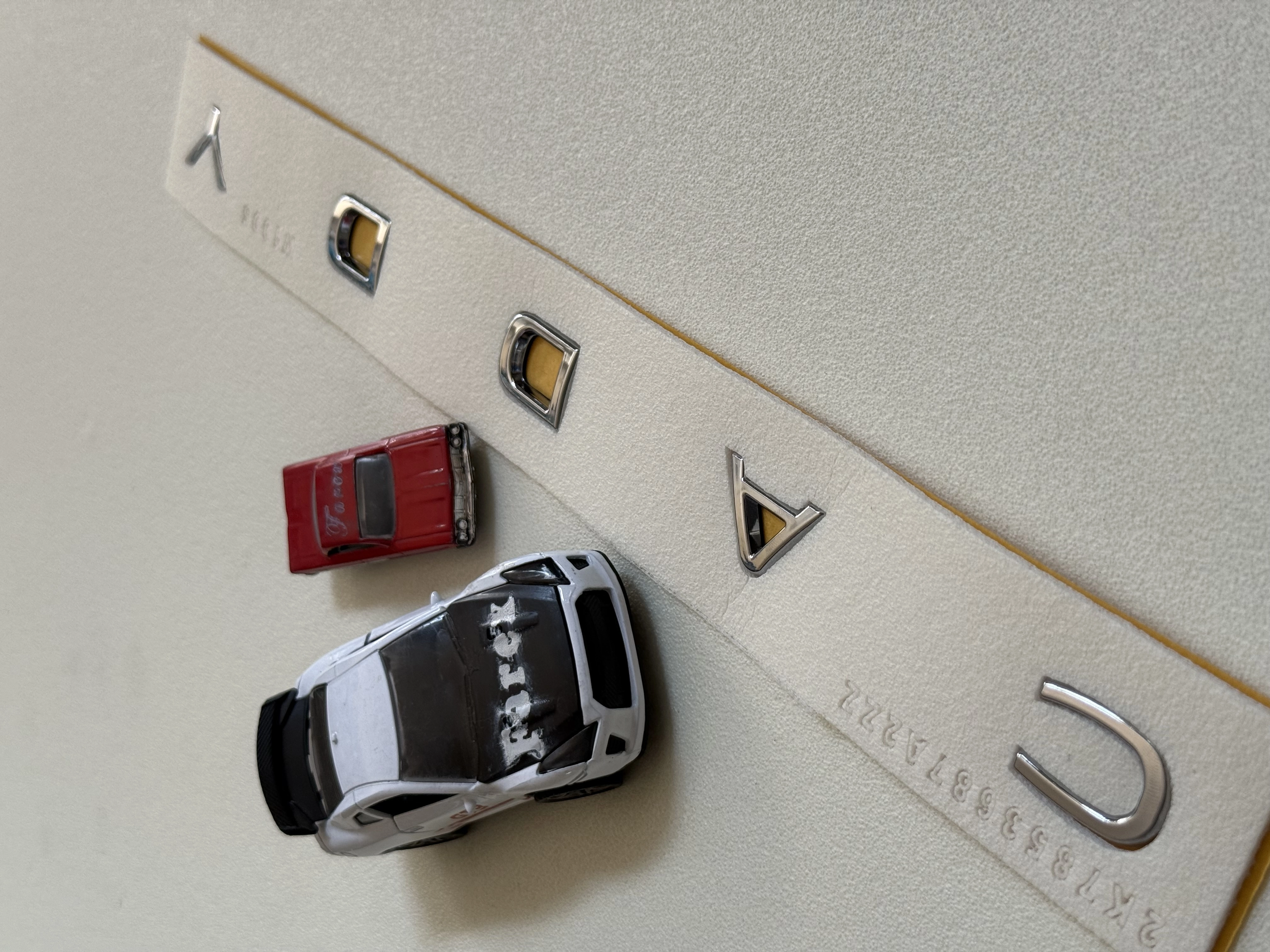 Caddy Yeni Nesil Boşluklu Krom Bagaj Yazısı