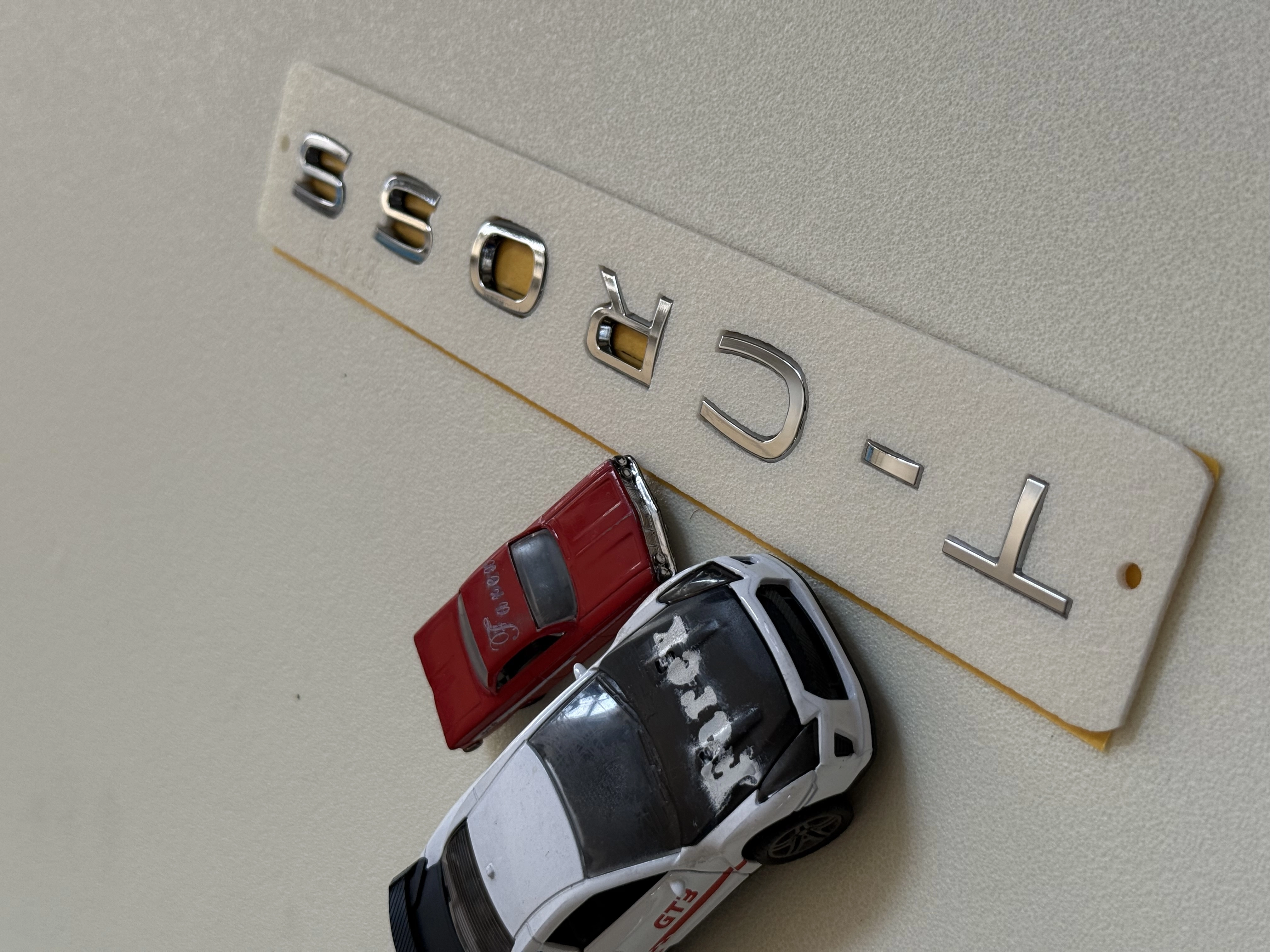 T-Cross Krom Bagaj Yazısı 3M 3D ABS