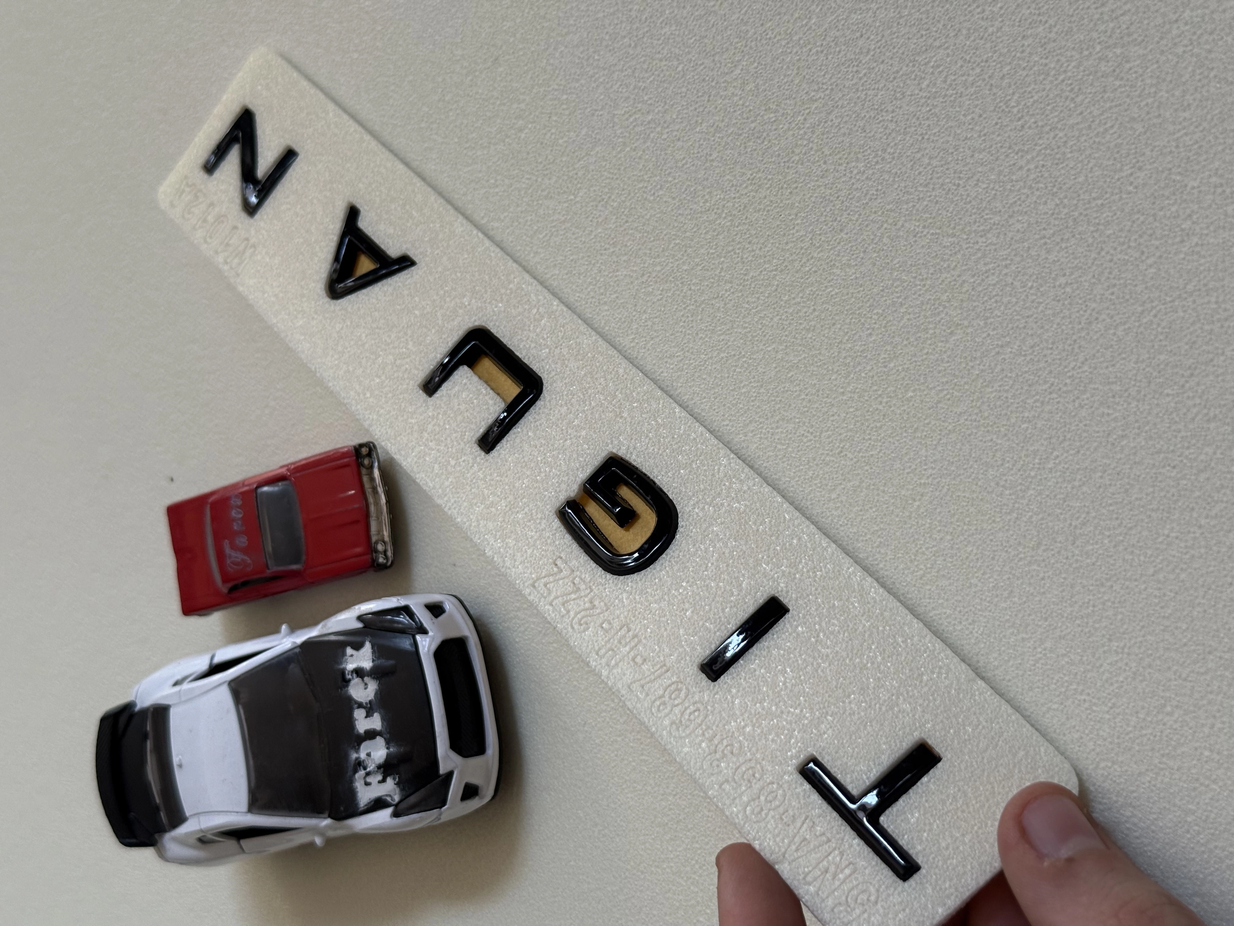 Tiguan Yeni Nesil Piano Black Bagaj Yazısı 3M 3D ABS Logo Arma