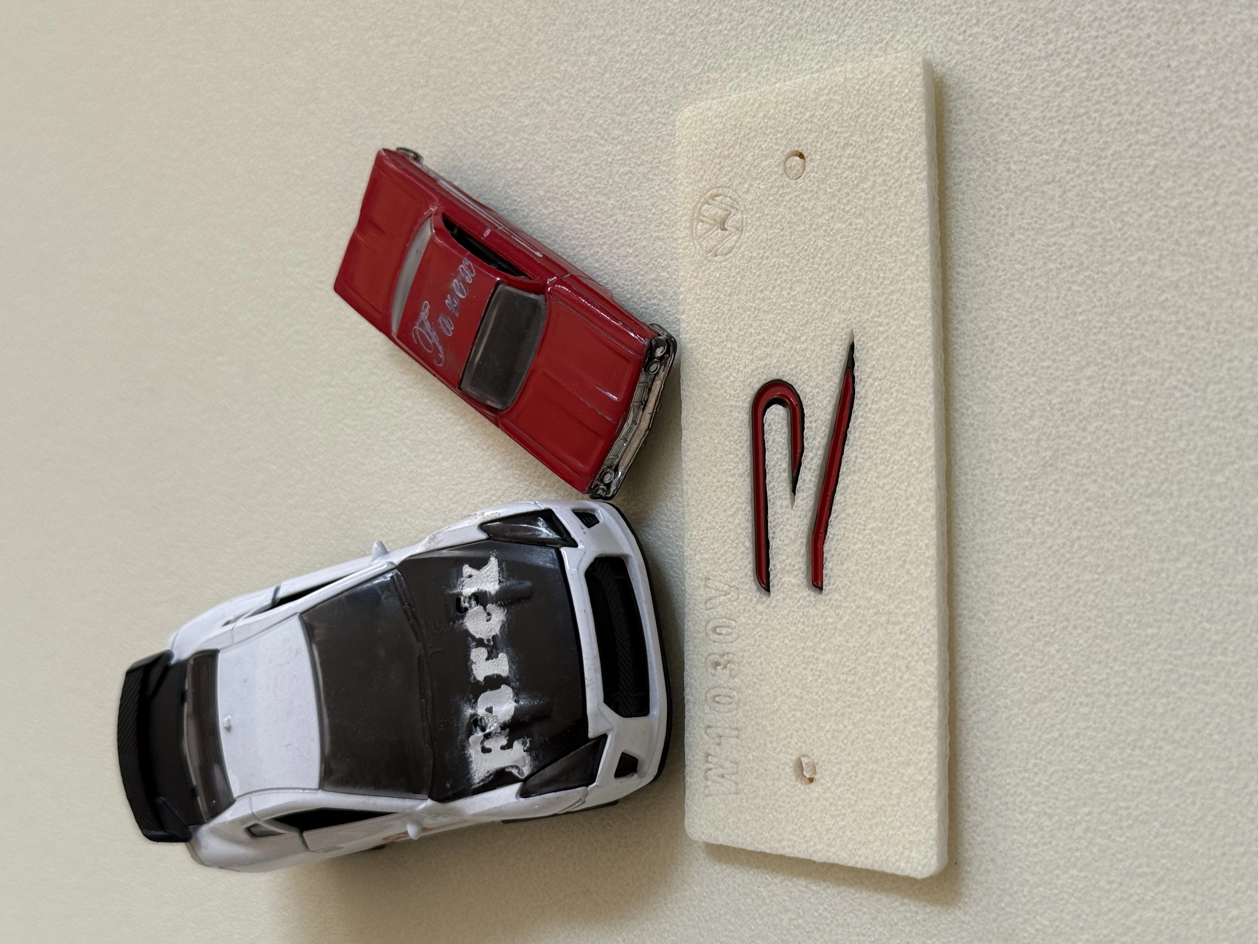 Volkswagen R Kırmızı-Piano Black Küçük Boy 4,5 cm 3M 3D ABS ( Tüm Modeller)