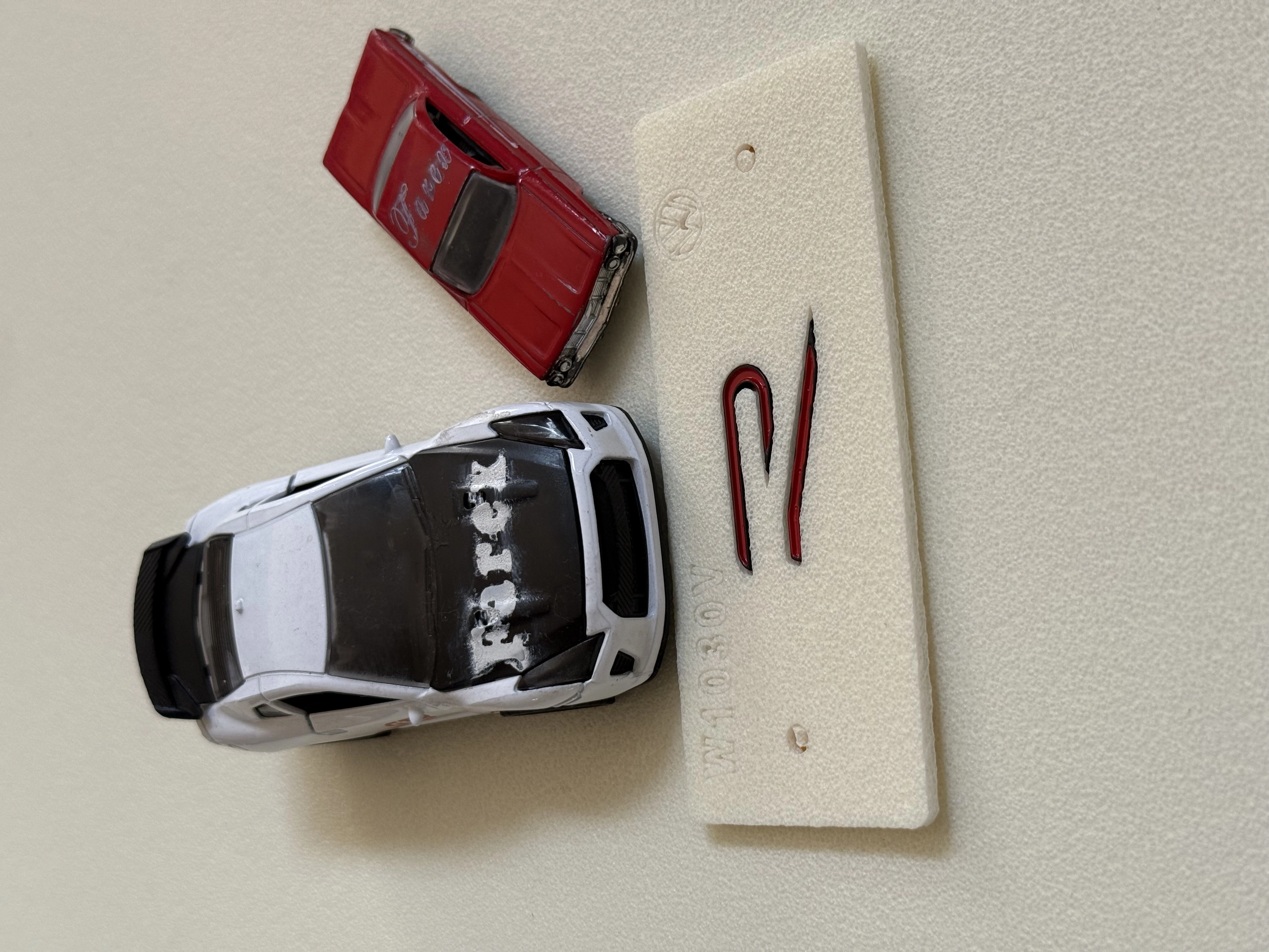 Volkswagen R Kırmızı-Piano Black Küçük Boy 4,5 cm 3M 3D ABS ( Tüm Modeller)