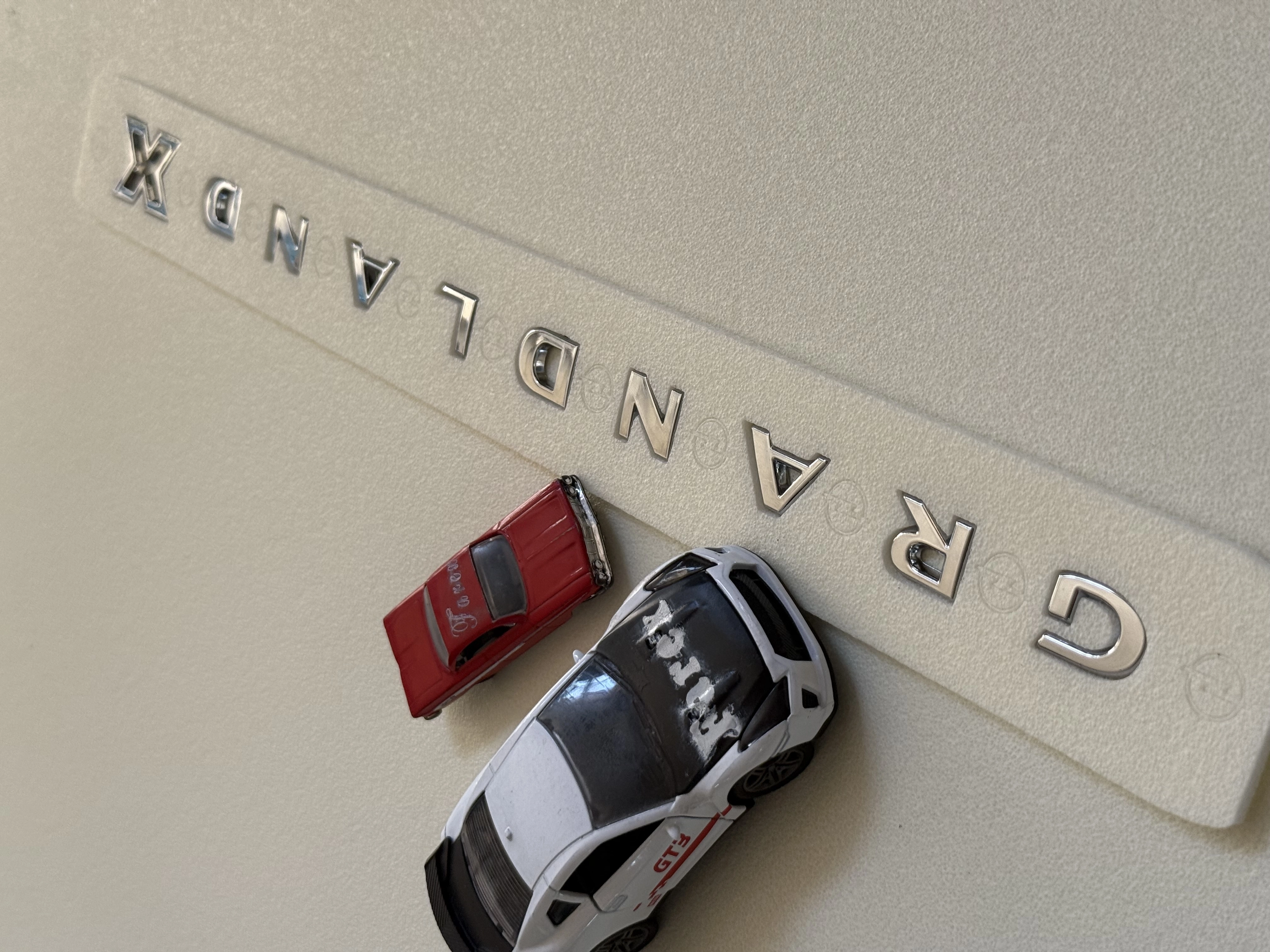 Opel Grandland X Yeni Nesil Boşluklu Krom Bagaj Yazısı 3M 3D ABS
