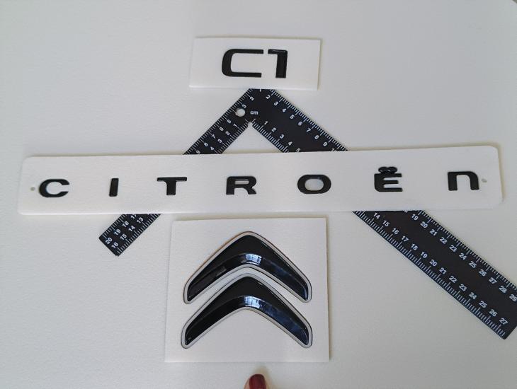 Citroen Yeni Nesil Boşluklu-C1 Yeni Nesil Bagaj Yazısı ve Çavuş Arması Seti 3’lü 3M 3D ABS