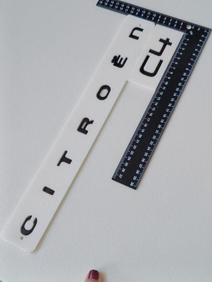 Citroen Boşluklu ve c4 Piano Black Bagaj Yazısı Seti 2’li 3M 3D ABS