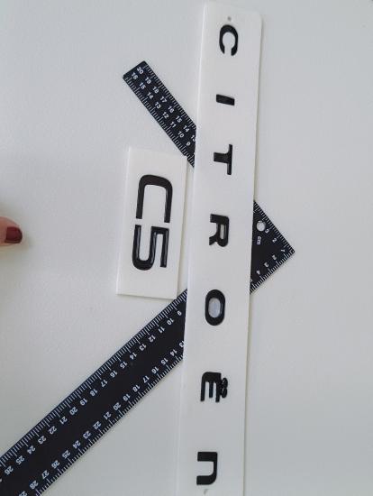 Citroen Boşluklu ve c5 Piano Black Bagaj Yazısı Seti 2’li 3M 3D ABS