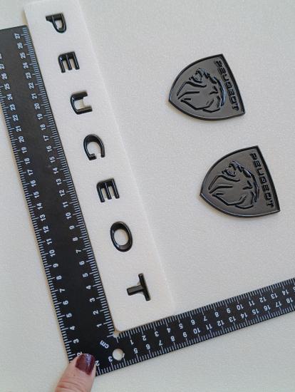 Peugeot Yeni Nesil Boşluklu Bagaj Yazısı ve Çamurluk Arması Seti 3’lü 3M 3D ABS