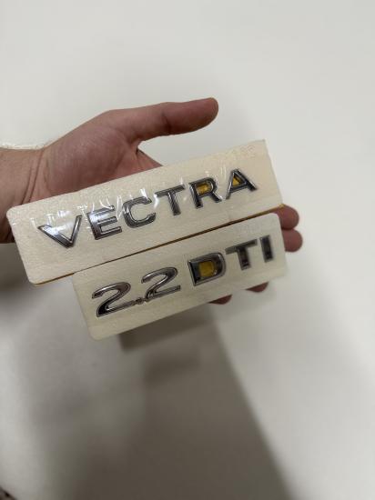 Vectra ve 2.2 DTI Krom Bagaj Yazısı Seti 3’lü 3M 3D ABS Arma Logo