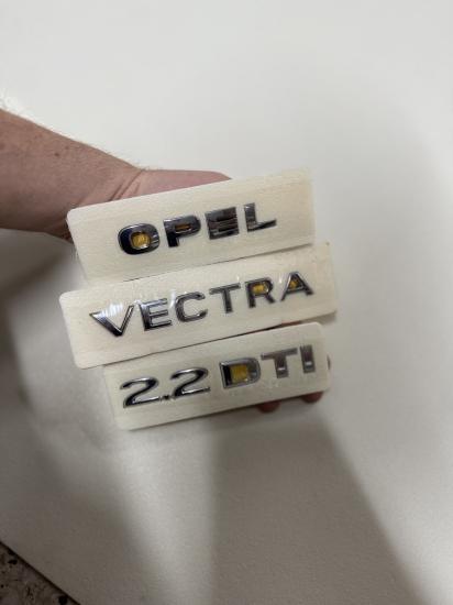 Opel-Vectra ve 2.2 DTI Krom Bagaj Yazısı Seti 3’lü 3M 3D ABS Arma Logo