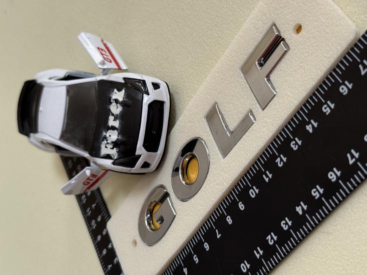 Golf Krom İtalik (Yassı) Model Bagaj Yazısı 3M 3D ABS