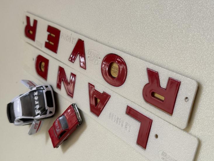 Land Rover Kırmızı Bagaj Yazısı 3M 3D ABS