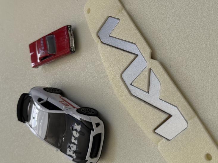 Kia Gri Kaput Arması Yeni Nesil 21 cm 3M 3D ABS