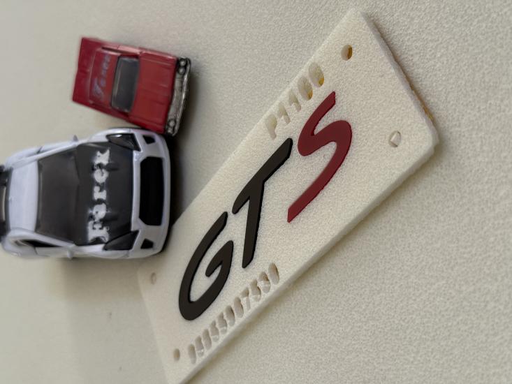 GTS ( Porsche ) Piano Black Bagaj Yazısı 3M 3D ABS