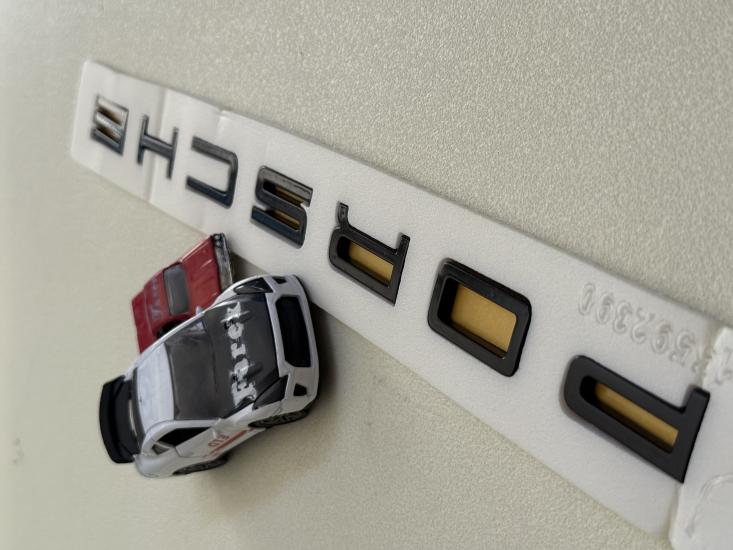 Porsche Piano Black Boşluklu Bagaj Yazısı 3M 3D ABS