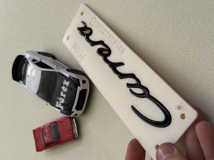 Carrera ( Porsche ) Küçük Boy Piano Black Bagaj Yazısı 3M 3D ABS