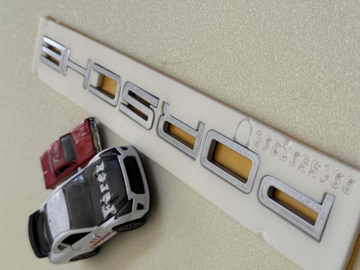 Porsche Gri Bagaj Yazısı 3M 3D ABS