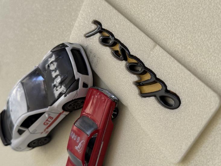 Porsche Diesel Piano Black Çamurluk Yazısı 3M 3D ABS