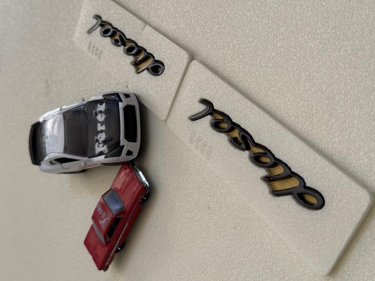 Porsche Diesel Piano Black Çamurluk Yazısı Seti 2’li 3M 3D ABS