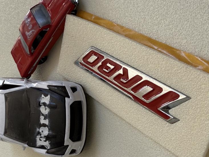 Turbo Kırmızı Bagaj Yazısı Tüm Araçlarla Uyumlu 3M 3D ABS