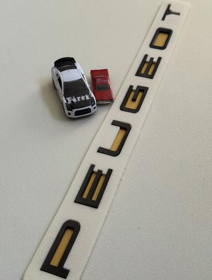 Peugeot Büyük Boy Yeni Nesil Piano Black Bagaj Yazısı 3M 3D ABS