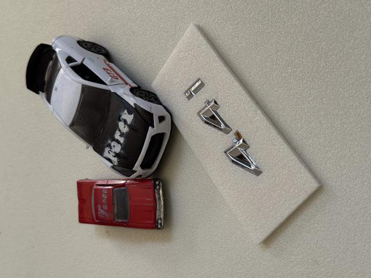 Bmw 4.4i Krom Çamurluk Yazısı 3M 3D ABS