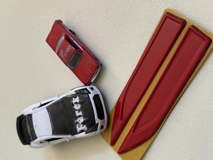 Kırmızı Bıçak Çamurluk Arması Tüm Araçlara Uygun 3M 3D ABS